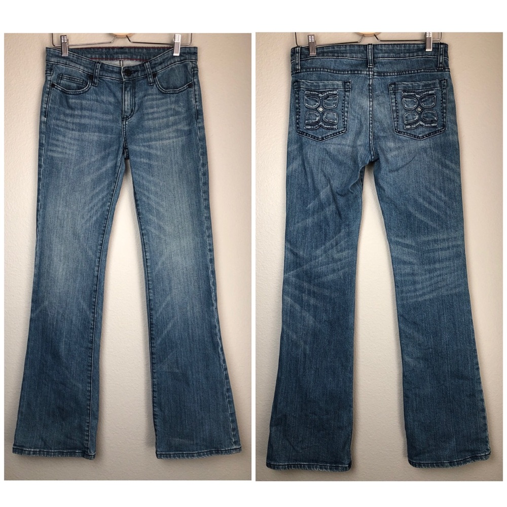 BCBG MAX AZRIA Boot Cut Jeans in Size 28